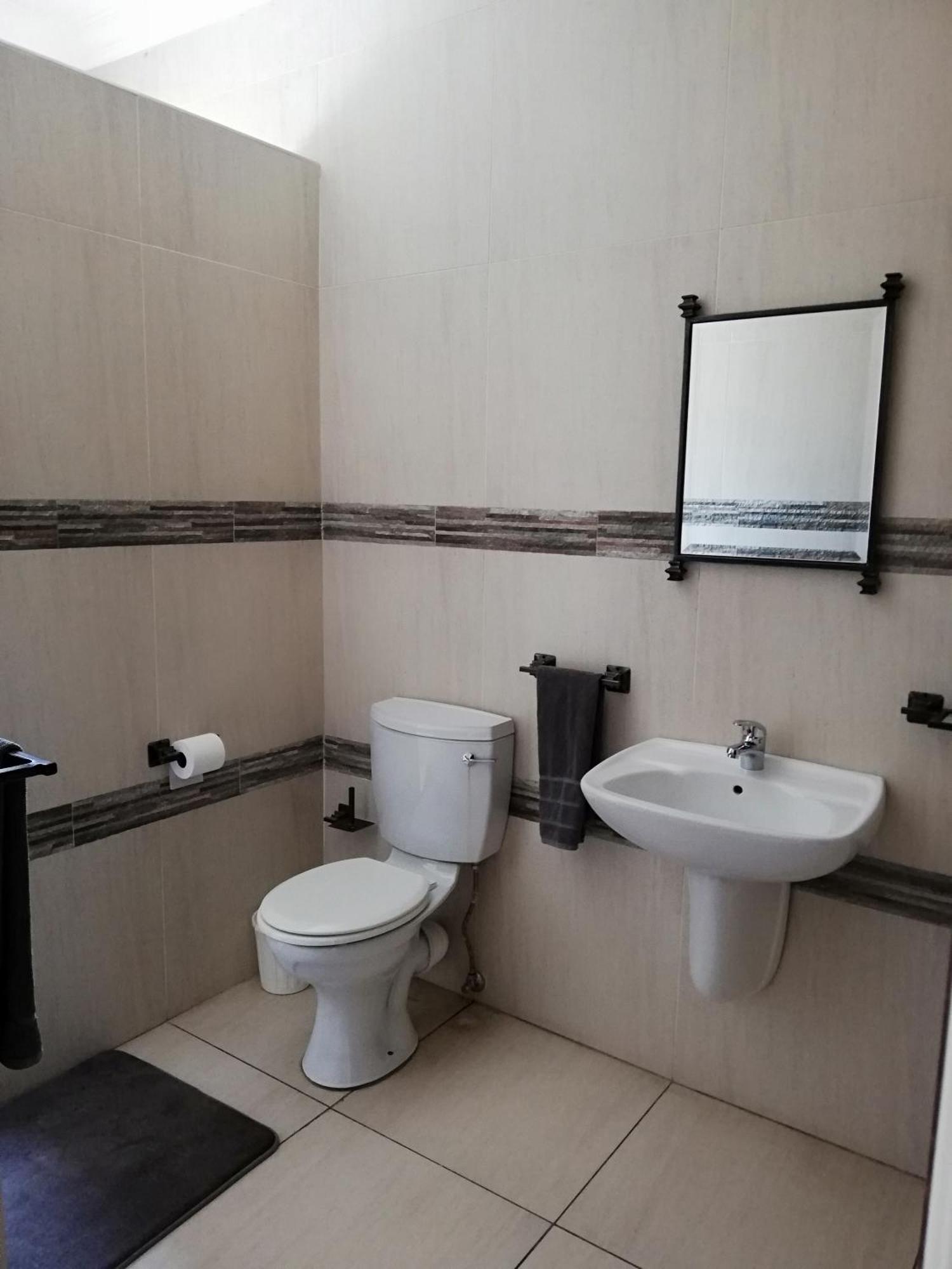 The Shakespeare Inn Vanderbijlpark Luaran gambar